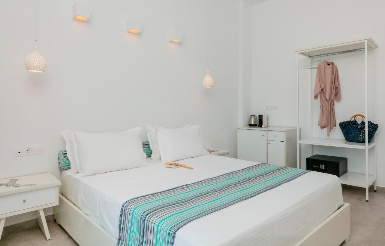 Mr & Mrs K Bianco Hotel Potos Ngoại thất bức ảnh