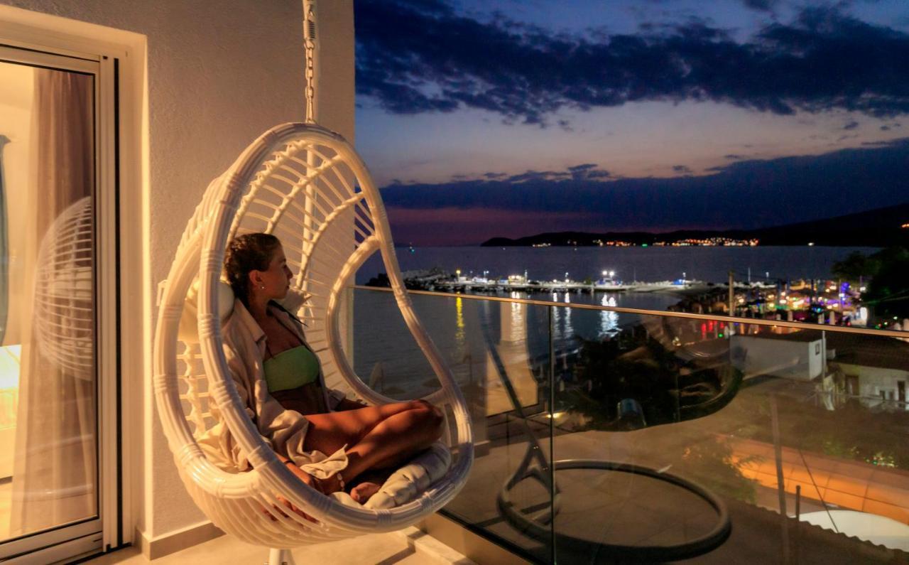 Mr & Mrs K Bianco Hotel Potos Ngoại thất bức ảnh